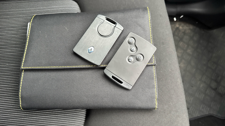 Renault Zoe 65kW i Dynamique Nav Rapid Charge 22kWh 5dr Auto Electric Hatchback